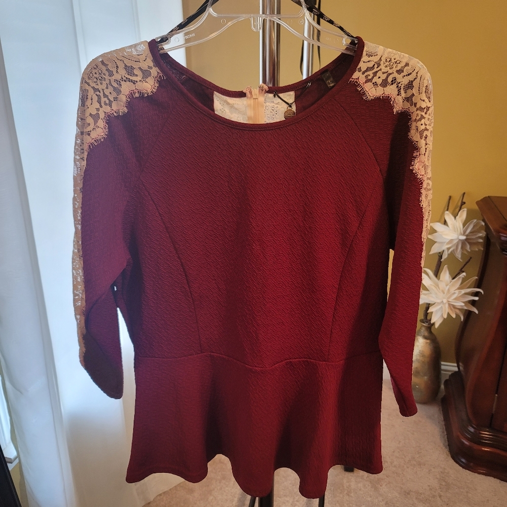 BKE peplum top size L